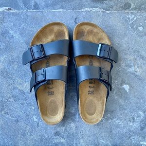 BIRKENSTOCKS (ARIZONA - BLACK)